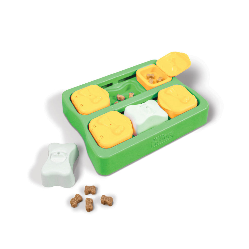 NINA34_Nina Ottosson_Dog Brick Green SM
