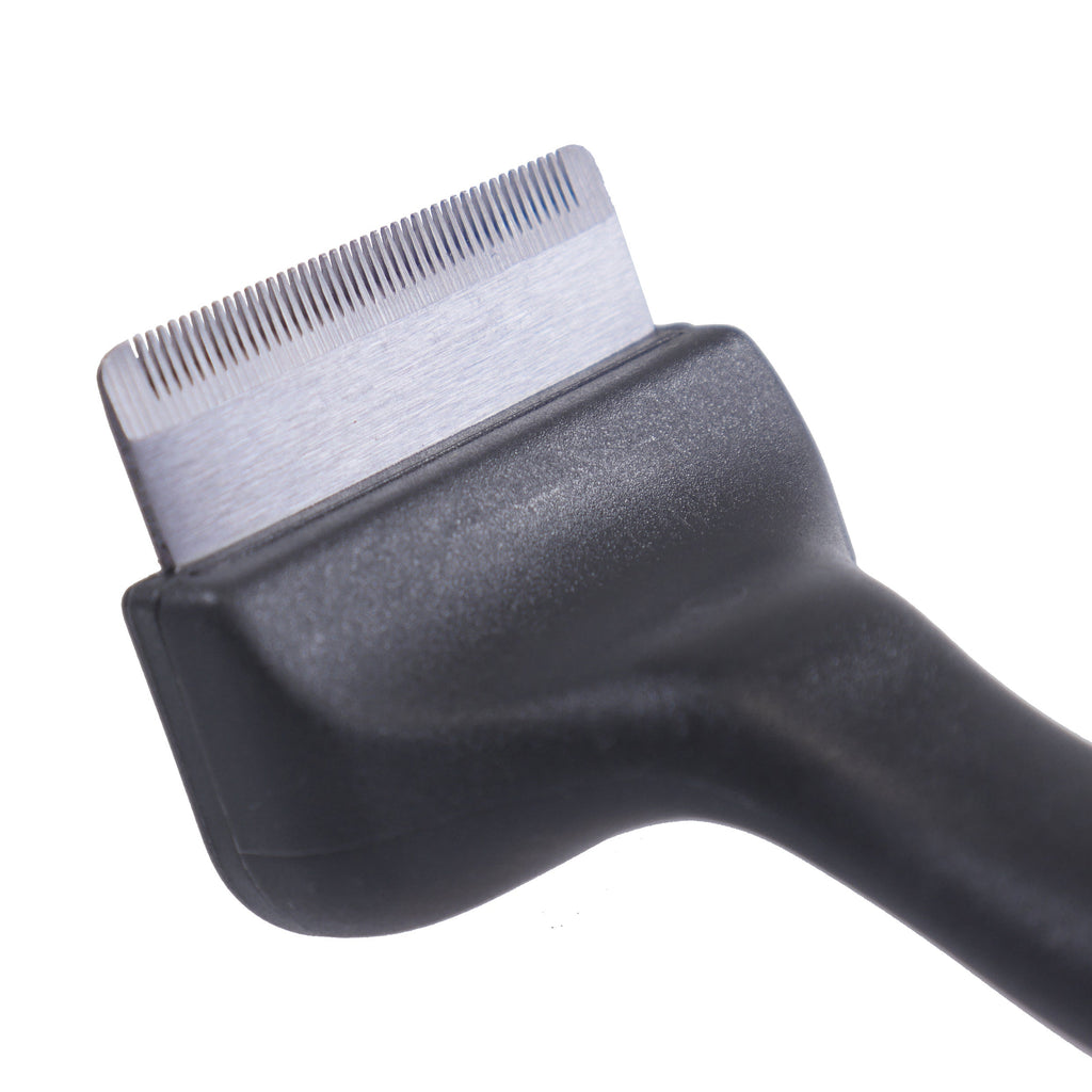 RWC06_Rosewood_Salon Grooming Moult Stoppa