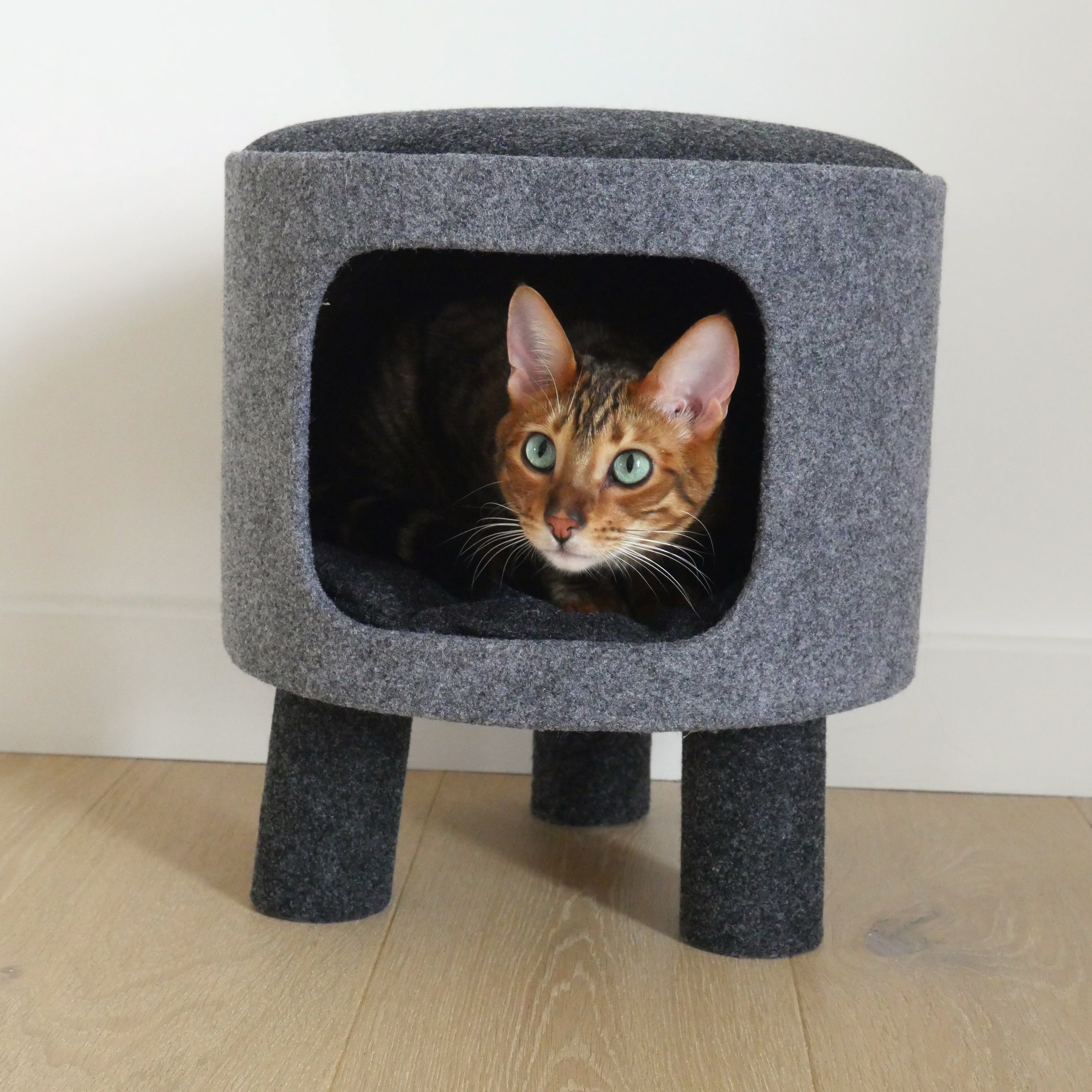 RWC33_Rosewood_Catwalk Collection Charcoal Felt Stool