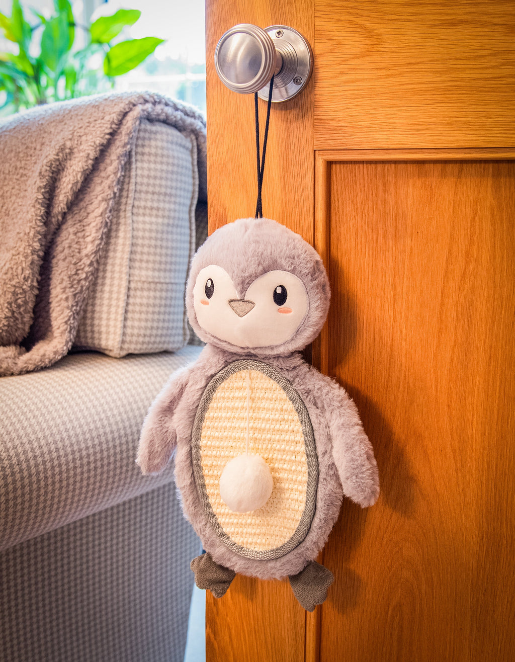 Mr Poppy Penguin Scratcher Mat